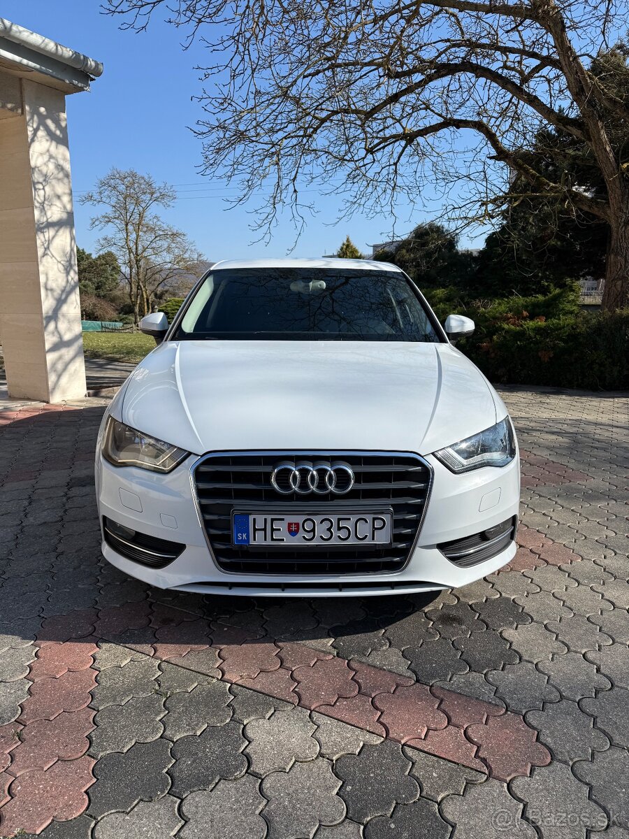 Audi A3 Sportback 1.6 TDI 77 kW (2014, automat, S tronic)