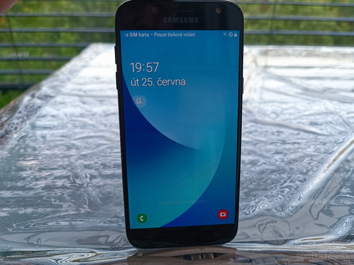 Mobilní telefon - SAMSUNG Galaxy J5 (2017) SM-J530F