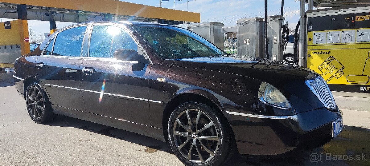 Lancia Thesis 3.0 Emblema