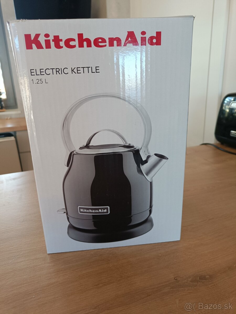 KitchenAid rýchlovarná kanvica