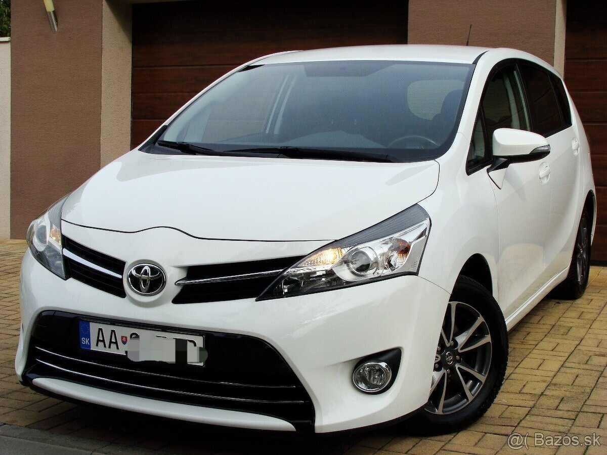 TOYOTA VERSO 1.6  BENZÍN 7 MIESTNE