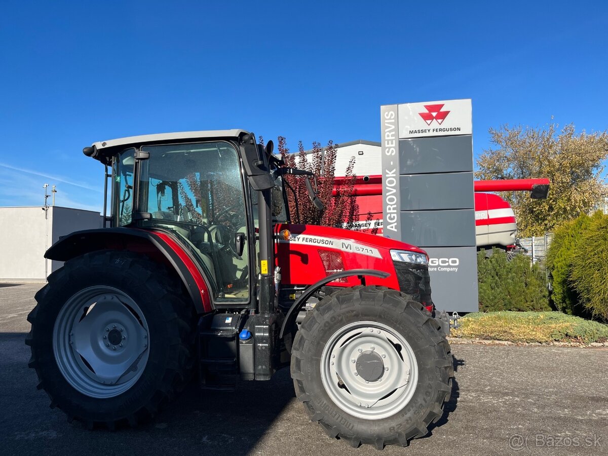 Massey Ferguson 5711 M