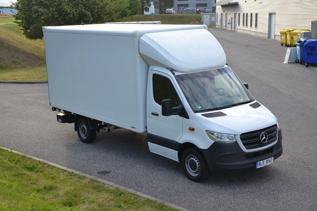 Mercedes-Benz Sprinter 316 hydraulické čelo 6/2021,výbava