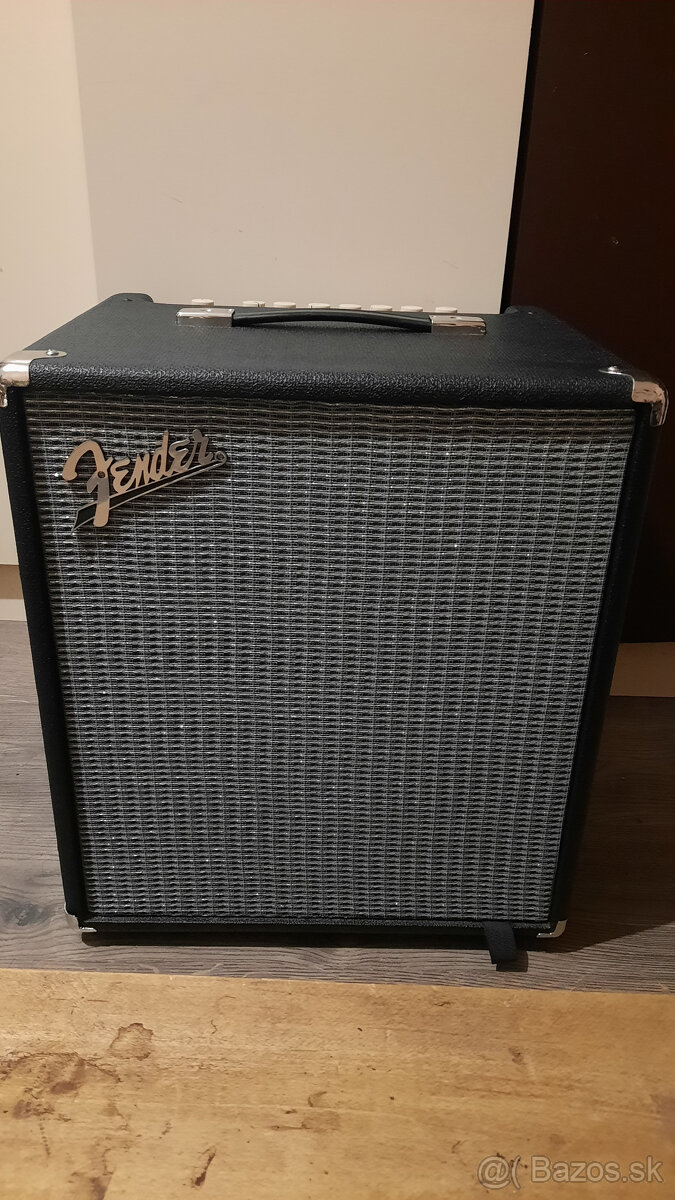 Predám basgitarové kombo Fender Rumble 100 v3