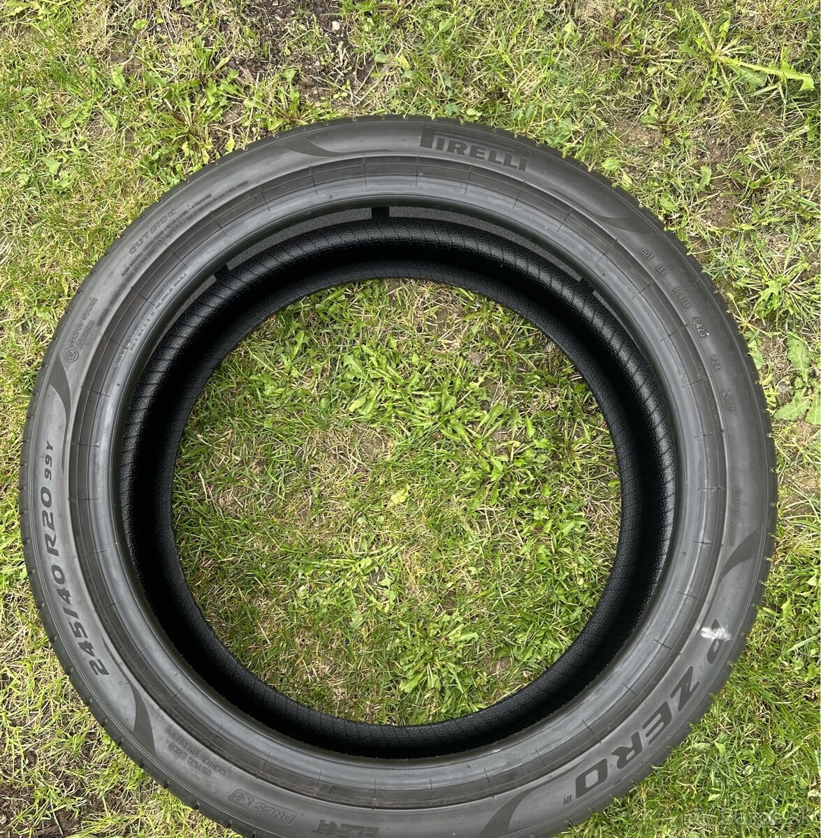 245/40 r20 99y Pirelli p zero