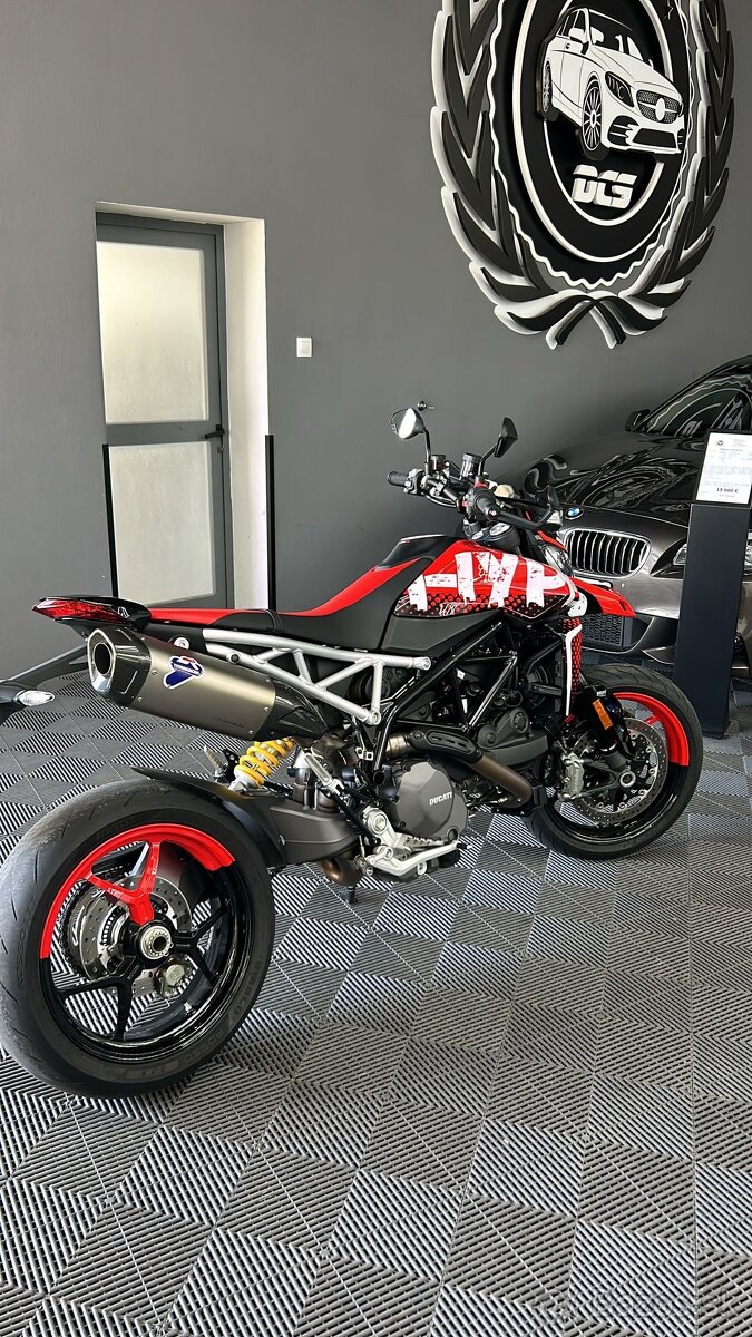 Hypermotard 950