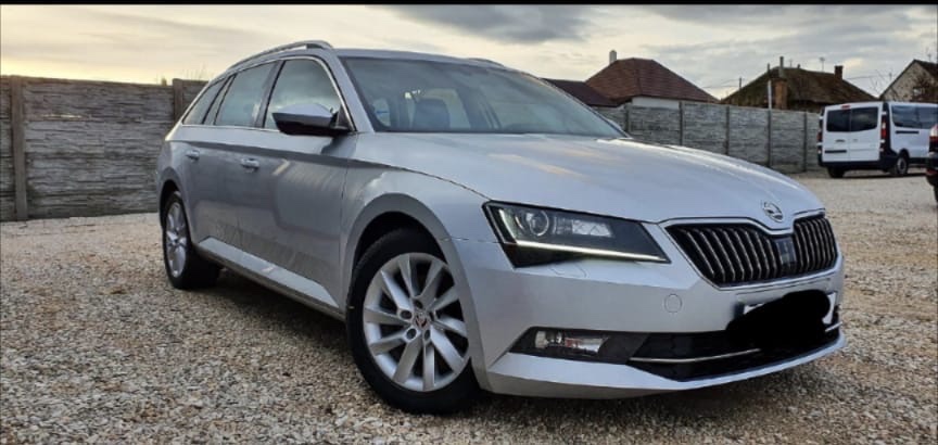 Škoda Superb 110kW šedá metalíza