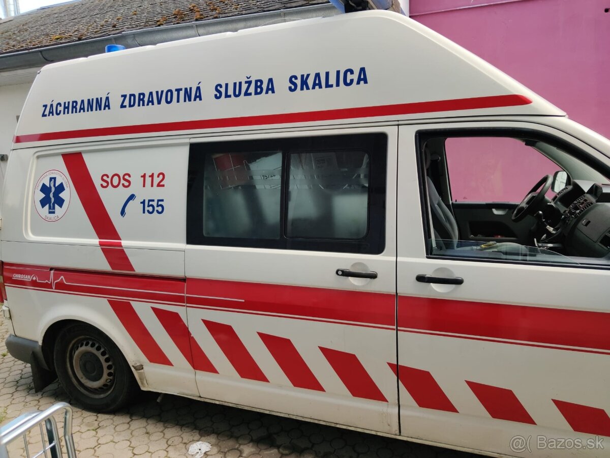 predam volkswagen T5 sanitka 4x4 vysoka