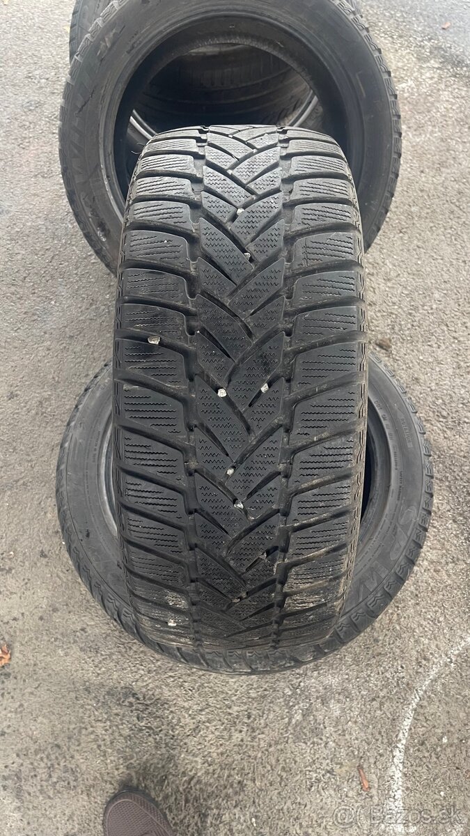 Dunlop 235/50/18 zimné