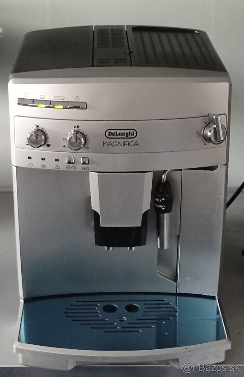 Predam kavovar Delonghi Magnifica ESAM 03.120