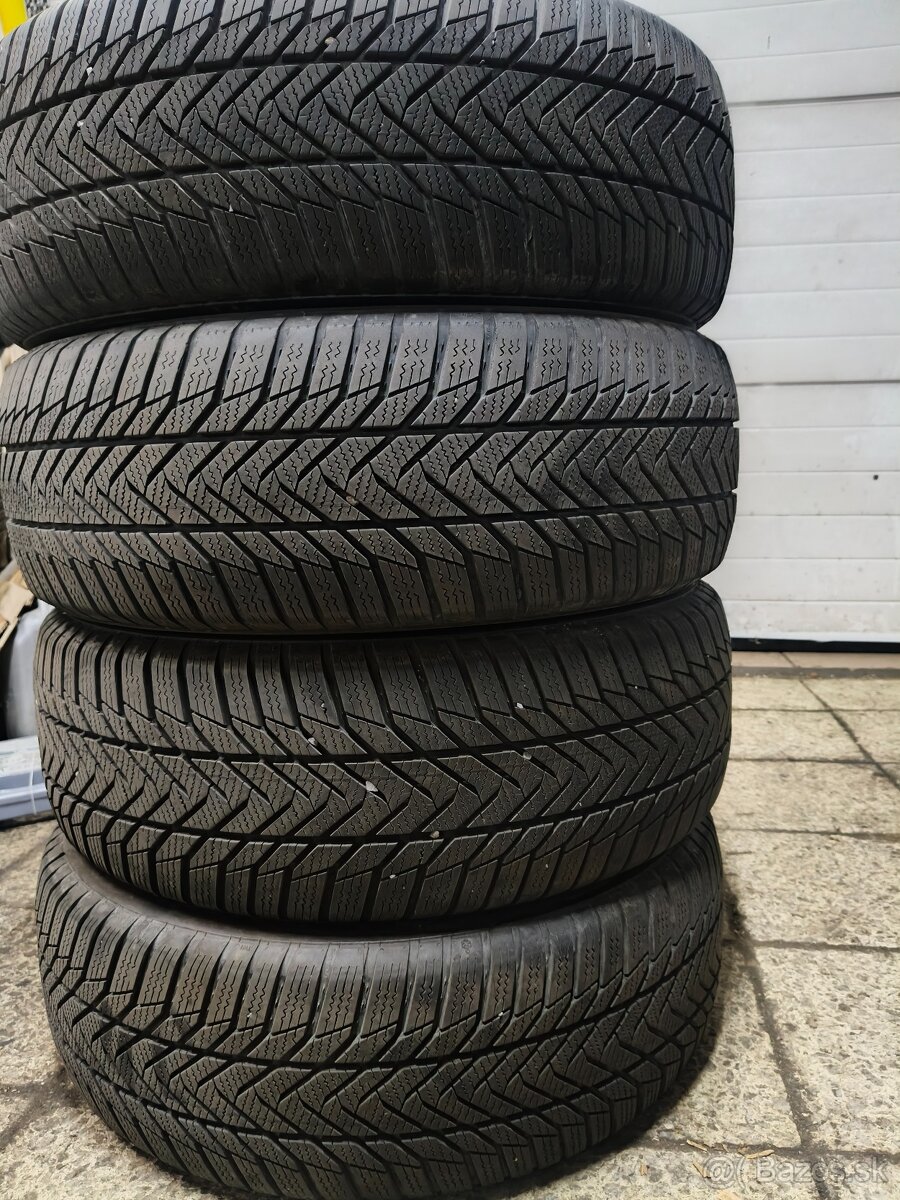 Zimne pneu 205/55 R16 zimné pneumatiky