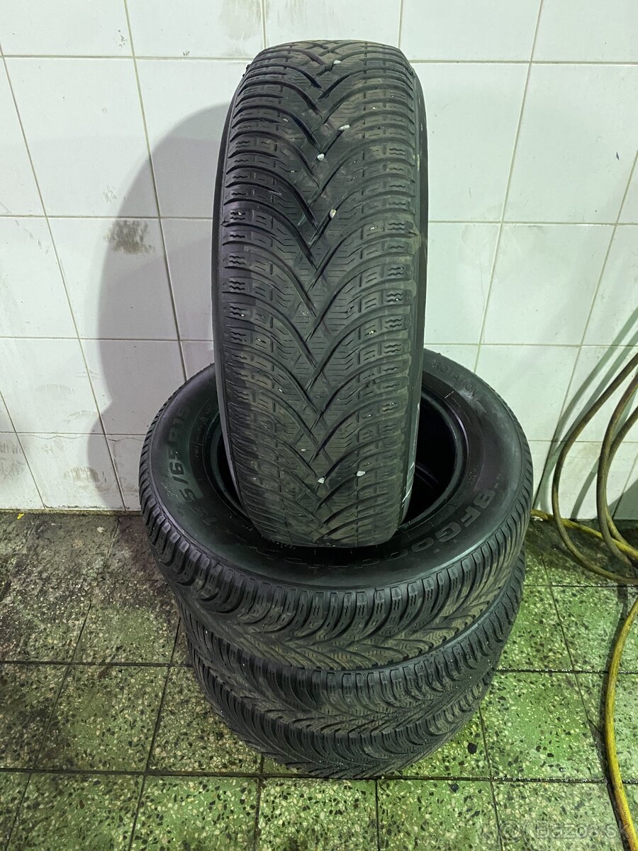 Predám zimné pneu 195/65R15