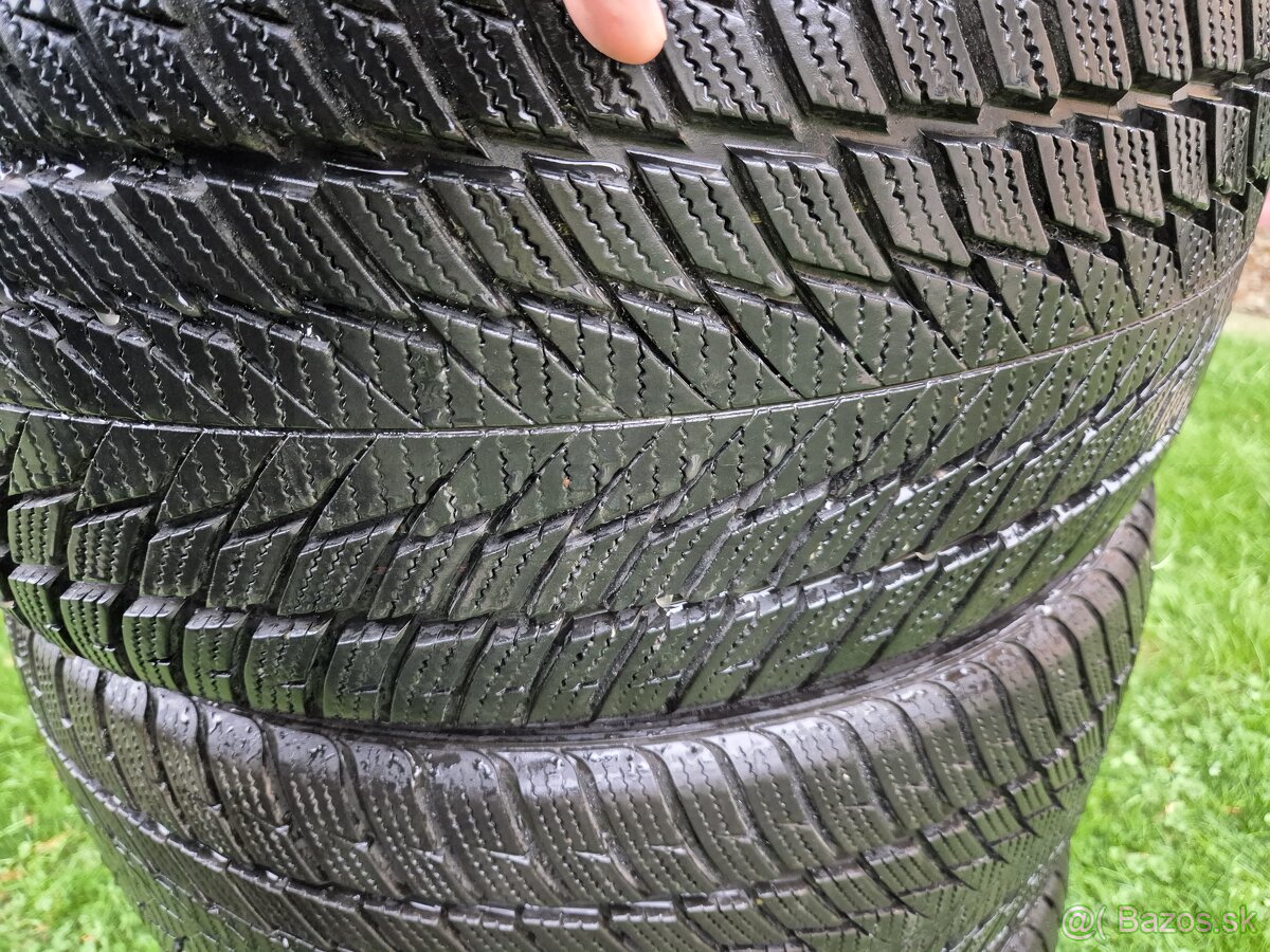 4ks zimne pneu 245/40 R19 98V