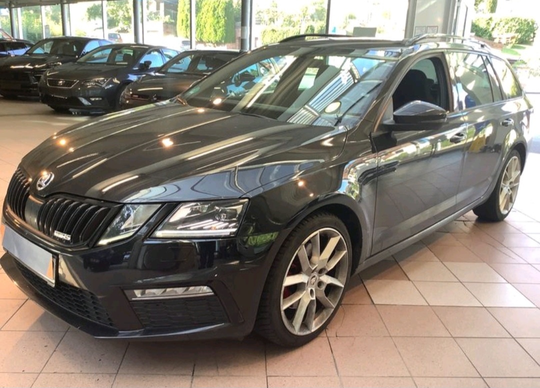 Škoda Octavia RS 2.0tdi 135kW (Odpočet DPH)