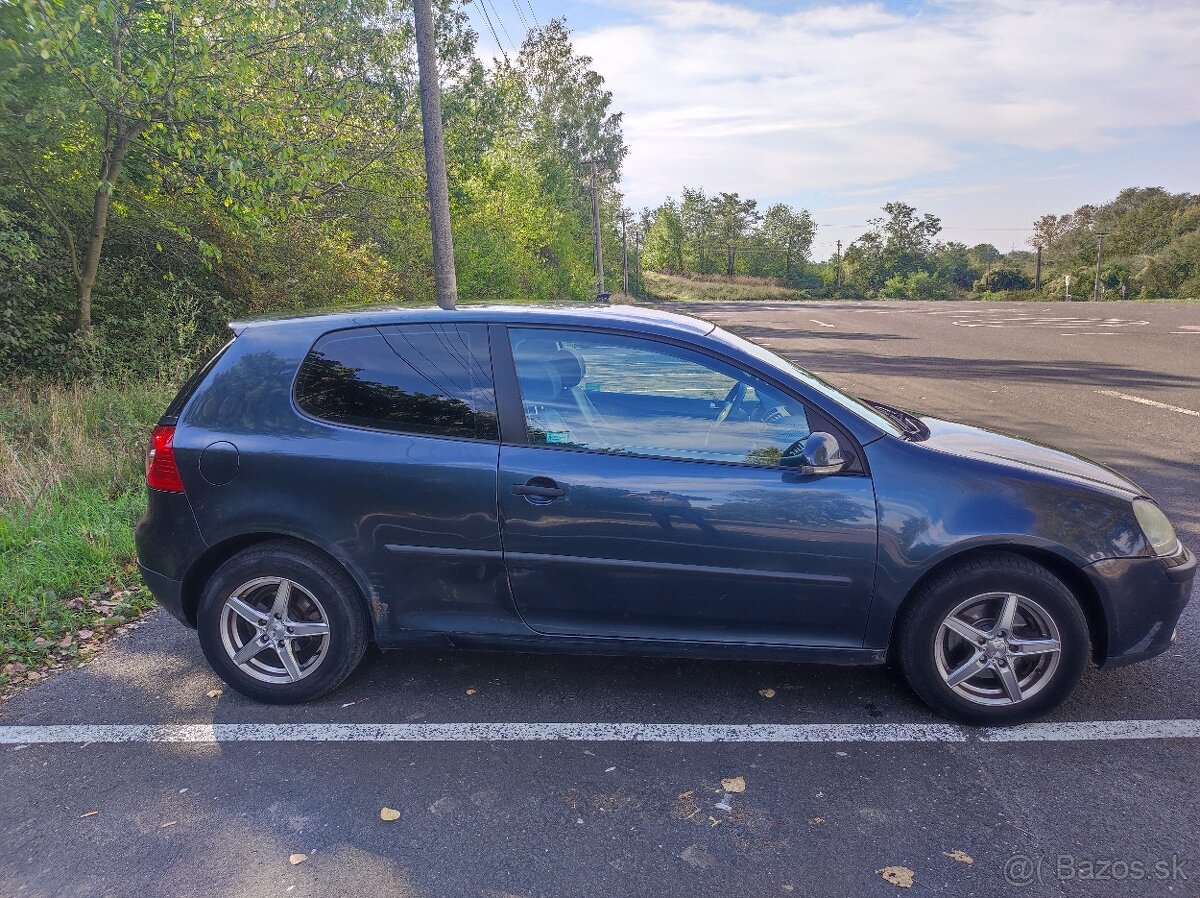 VW golf 5 1.4 benzín 55kw