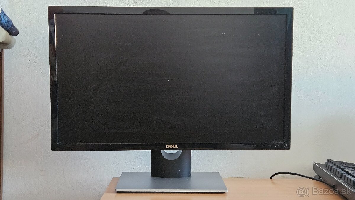 Dell 24 palcový monitor