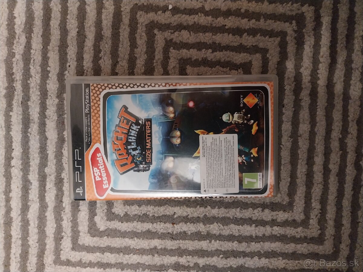 RATCHET & CLANK: SIZE MATTERS (PSP)