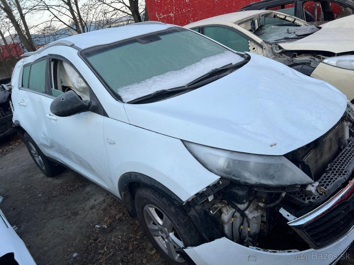 Rozpredám Kia Sportage III 1.6 GDi 2WD G4FD 99kw