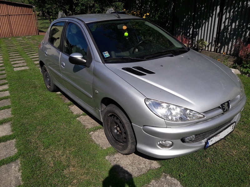 Predám Peugeot 206 1,4 hdi, nafta, 50kW rok:09/2008