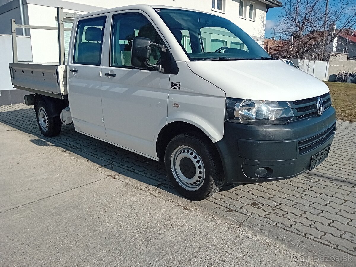 Volkswagen T5 Transporter Valnik 2,0TDI 6miest , 2014