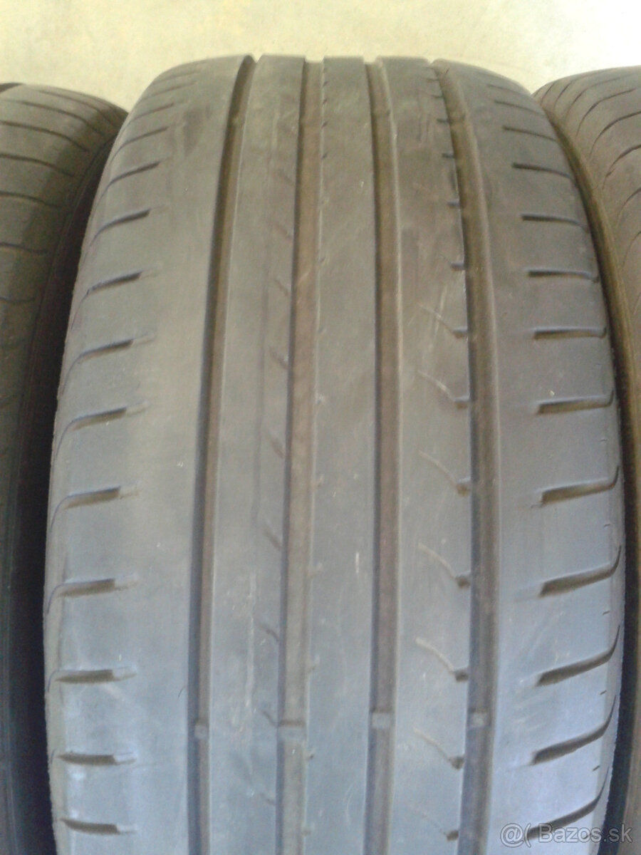 Ponukam 2ks letne 235/50 R17 96W GOODYEAR EFFICIENT GRIP