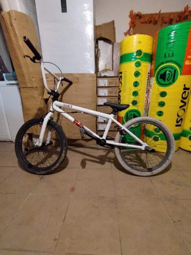 Bmx na skákanie, má peggy 4x