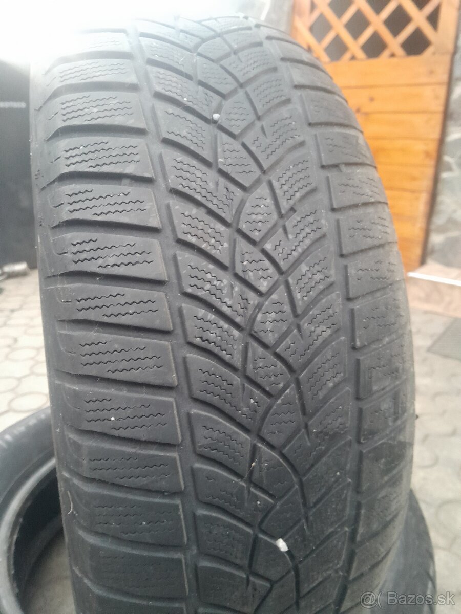 215/ 60 R16 Goodyear