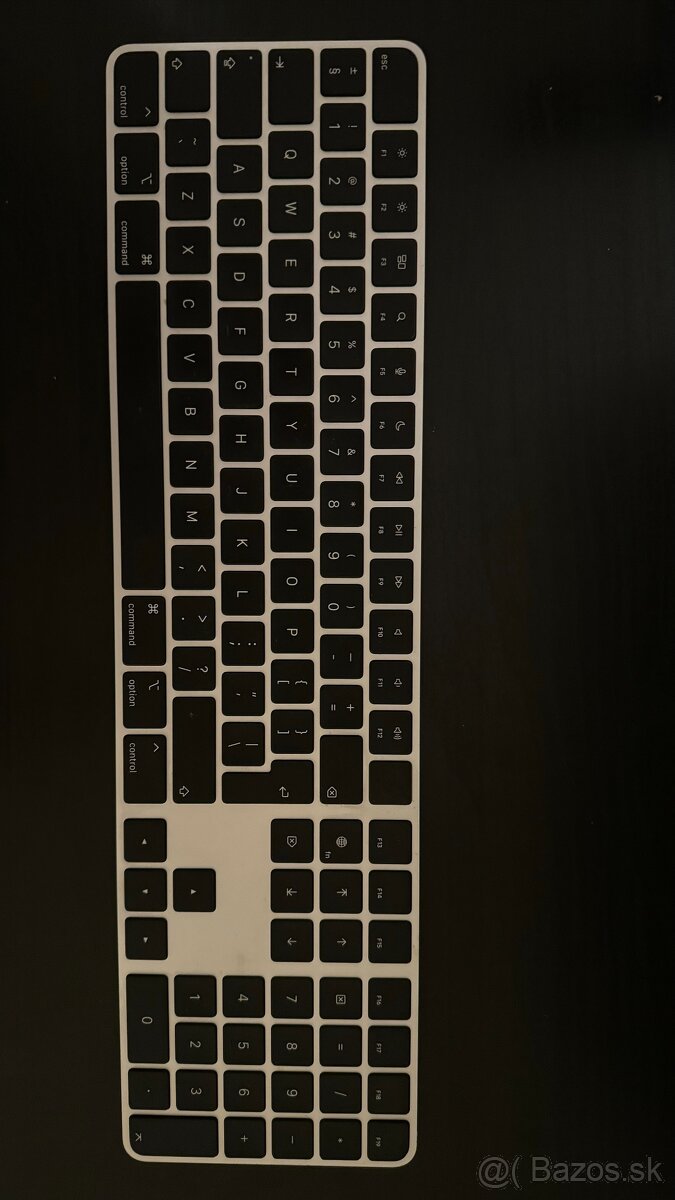 Apple Magic Keyboard s touch ID