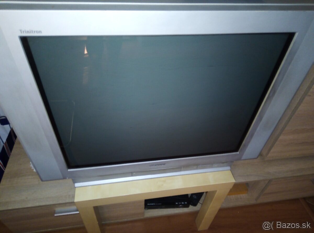 Darujem-za odvoz-Sony trinitron.