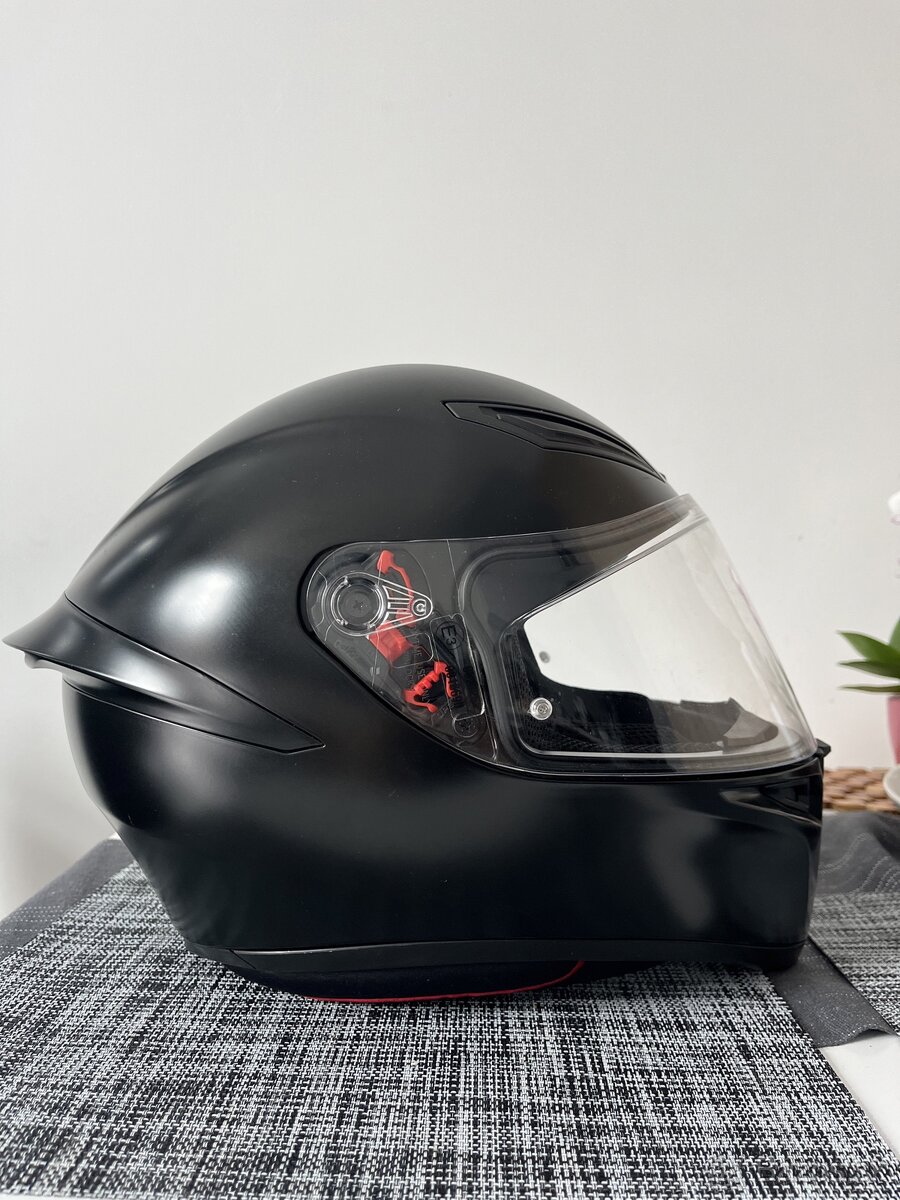 AGV K1 S Matt Black XS Prilba