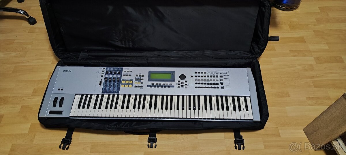 Yamaha Motif ES 7