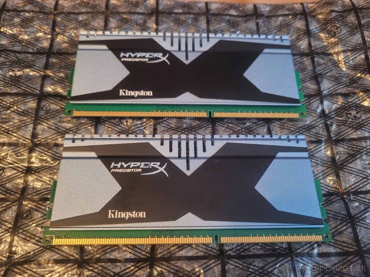 Predám pamäte 8GB DDR3 KINGSTON HyperX Predator 2400 Mhz