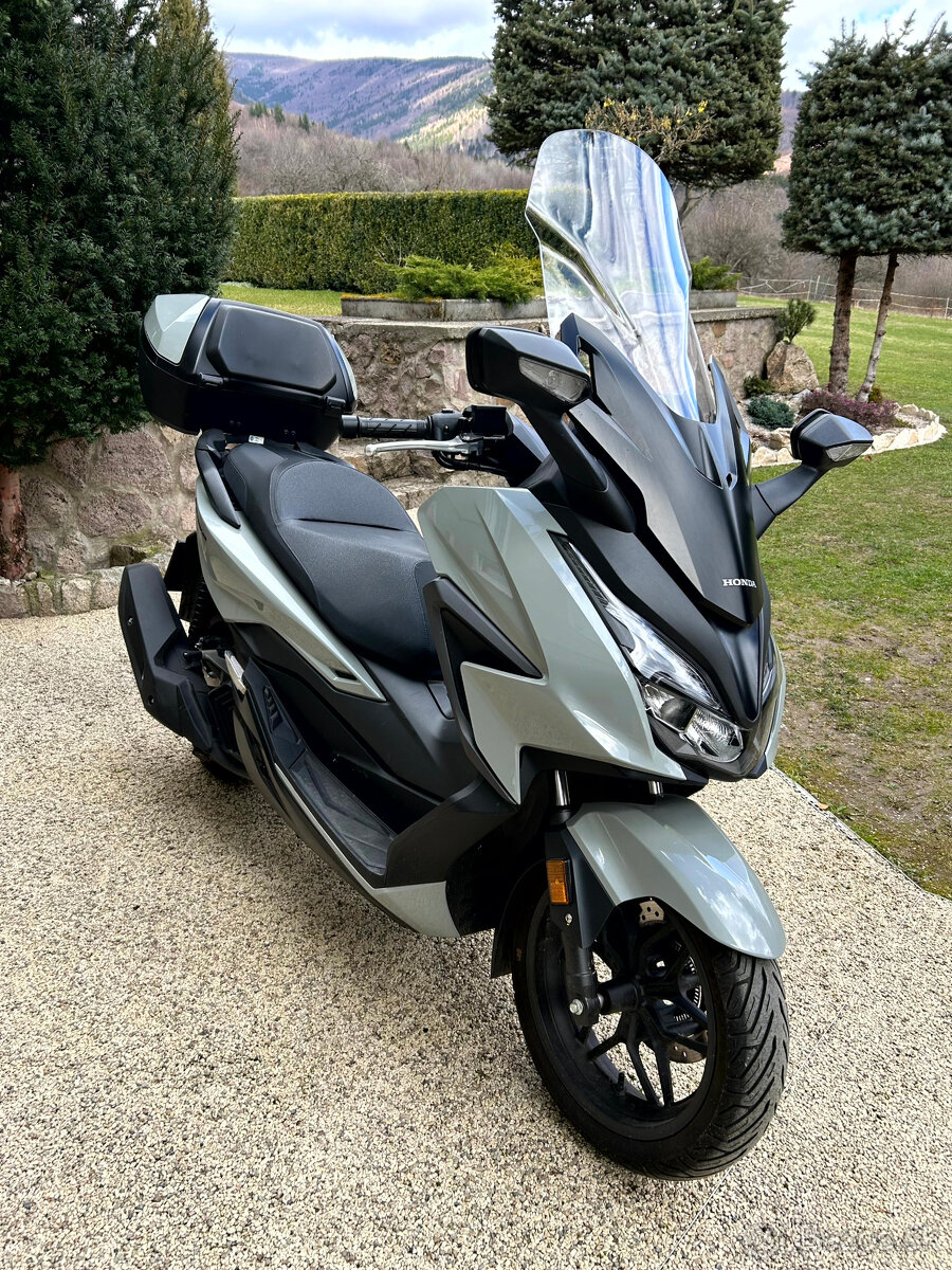 Predám Honda Forza 125, 2022, 4000km