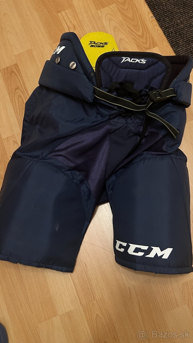 CCM TACKS 3092 SR/M