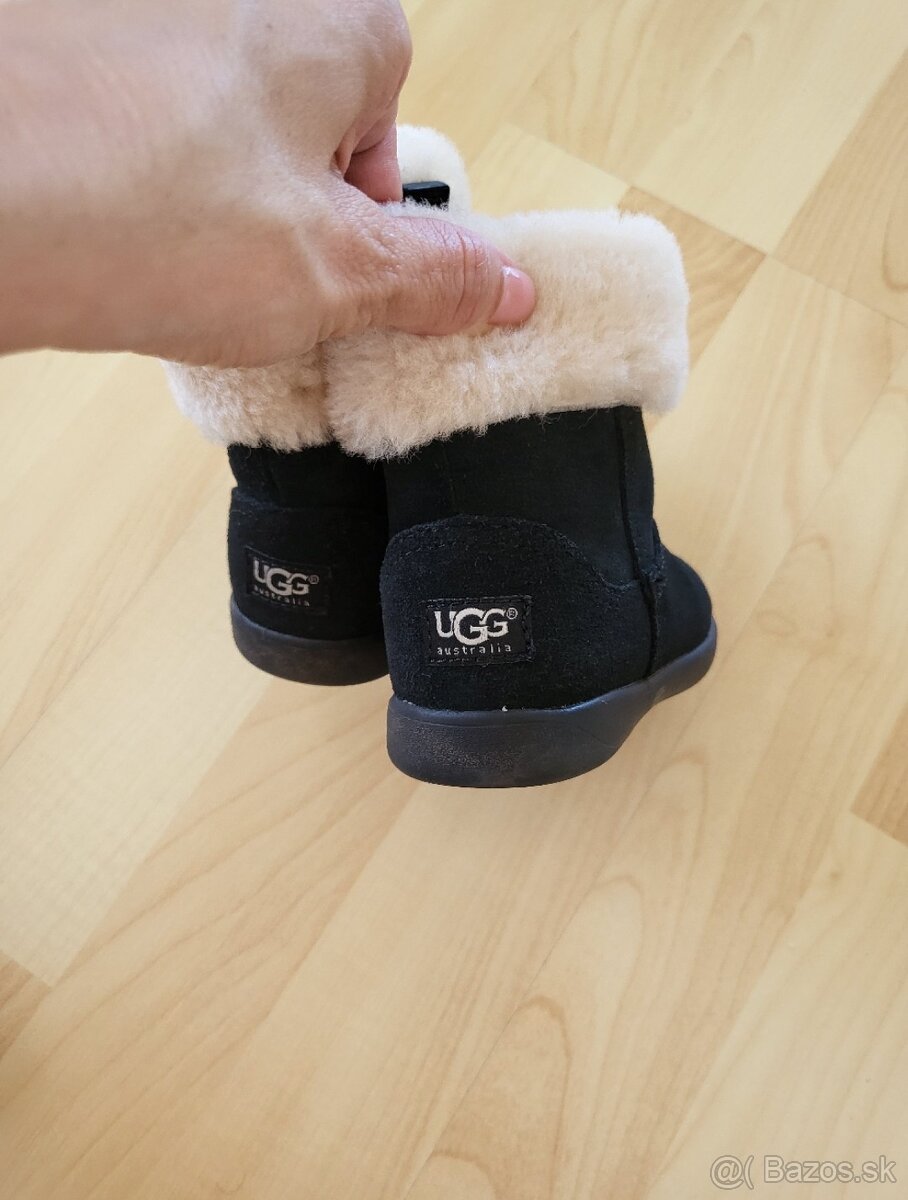 UGG detske cizmicky 22-22,5