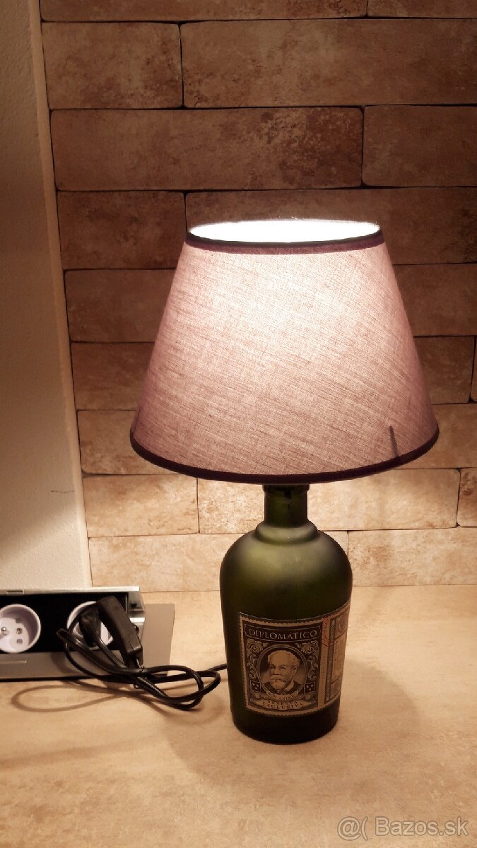 Diplomatico lampa