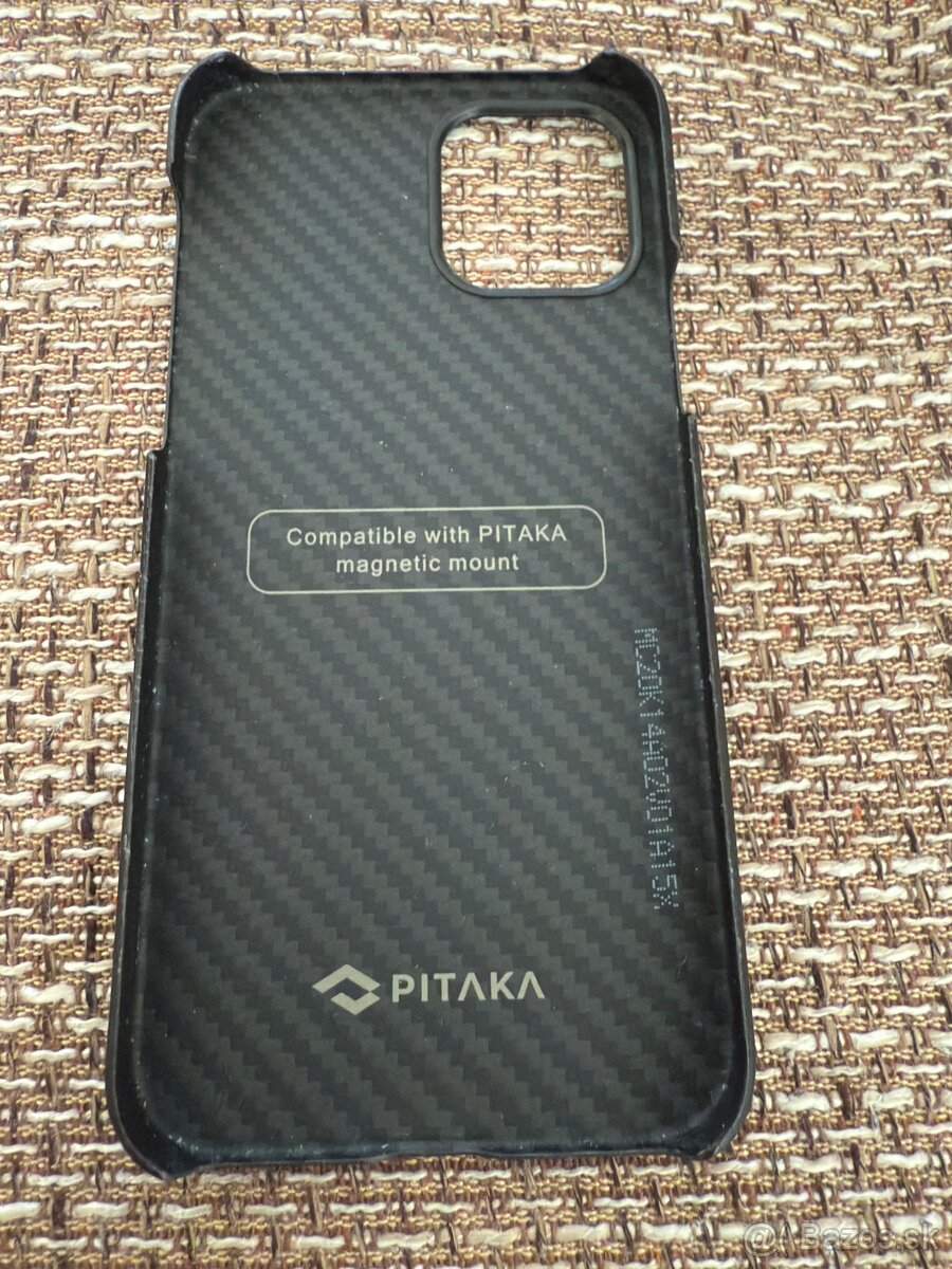 iPhone 12 pro kryt PITAKA KARBON