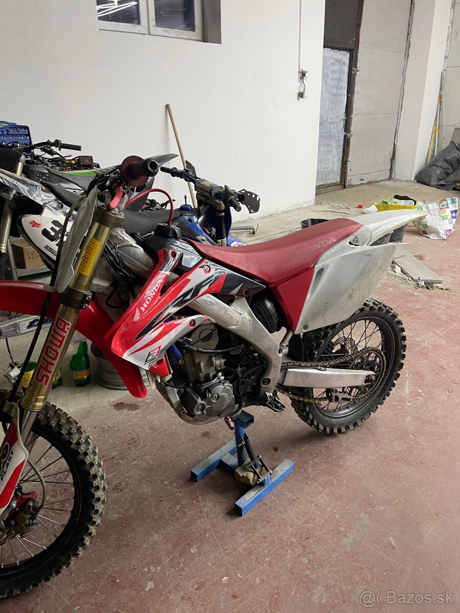 Rozpredám Honda crf 250 09