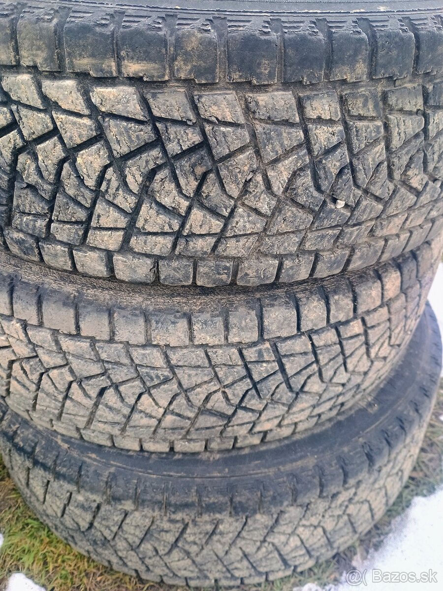 235/65r17 zimne