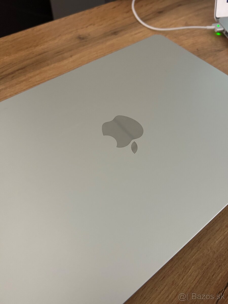 Predám MacBook