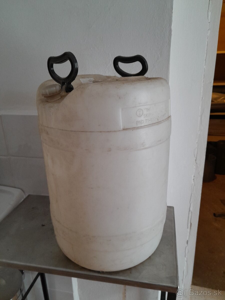 Plastovy barel 50l