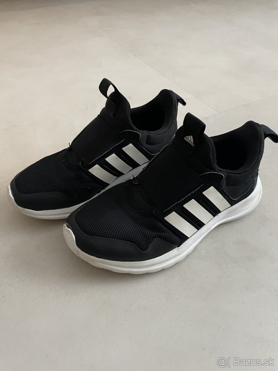 Detské tenisky Adidas 31