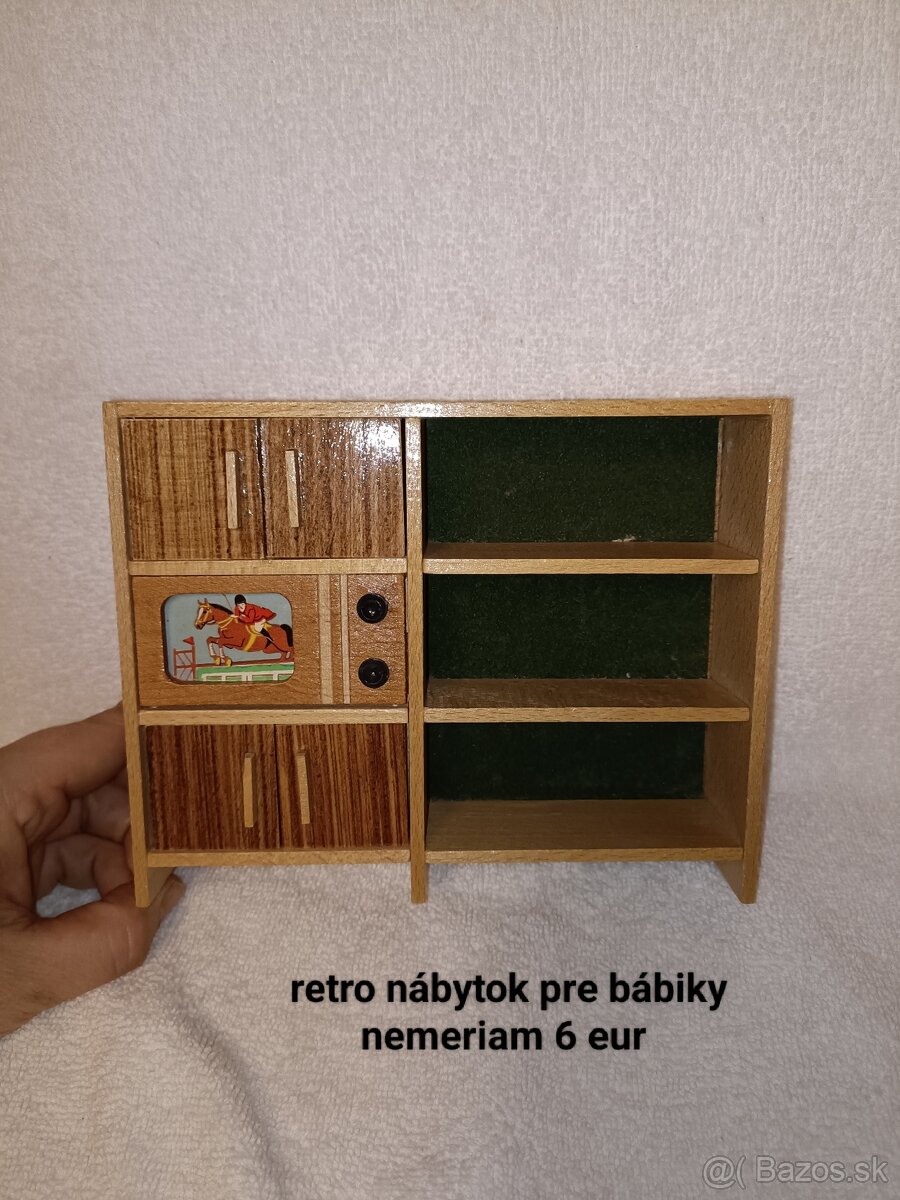 Retro nábytok pre bábiky