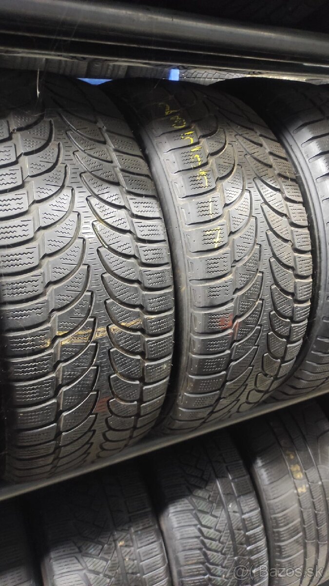 Bridgestone 235/55r17 zimné