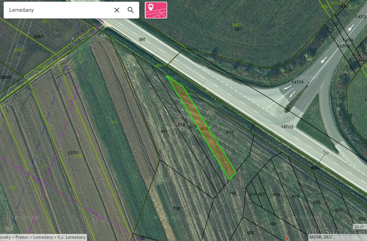 Pozemok v obci Lemešany - 311 m2