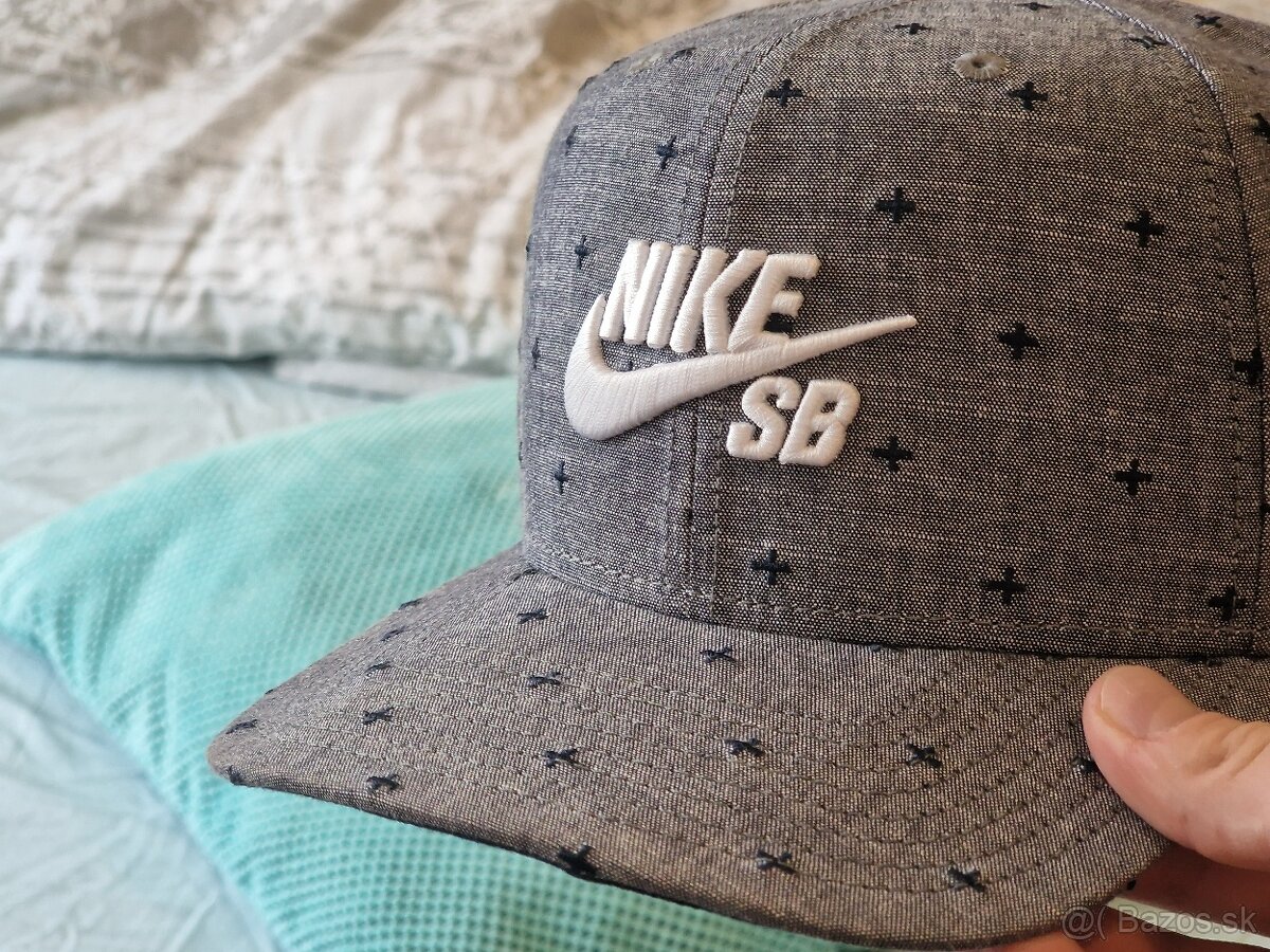 Šiltovka NIKE SB Grey