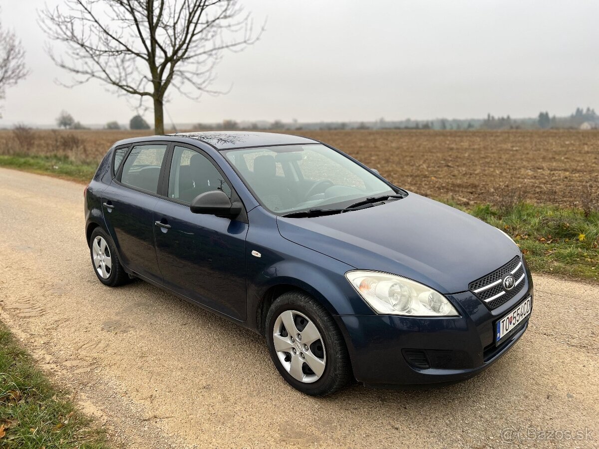 Kia cced 1.4 77kw 1.majitel