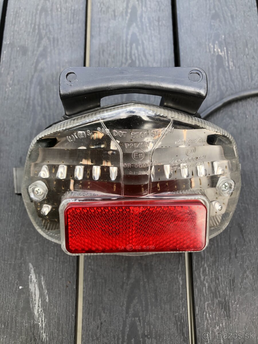 Zadné LED svetlo Suzuki GSXR 01-03