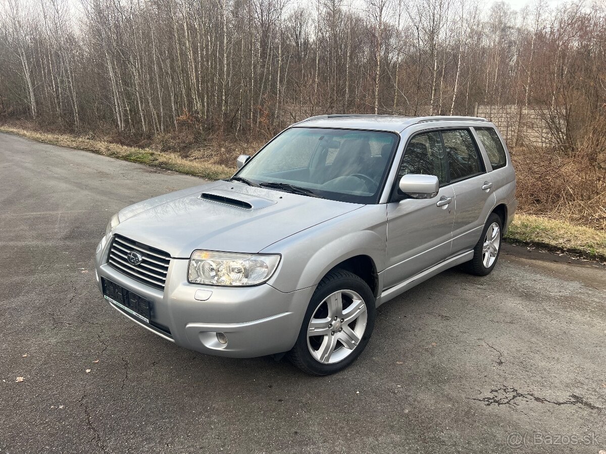 Subaru Forester 2,5 XT Manuál