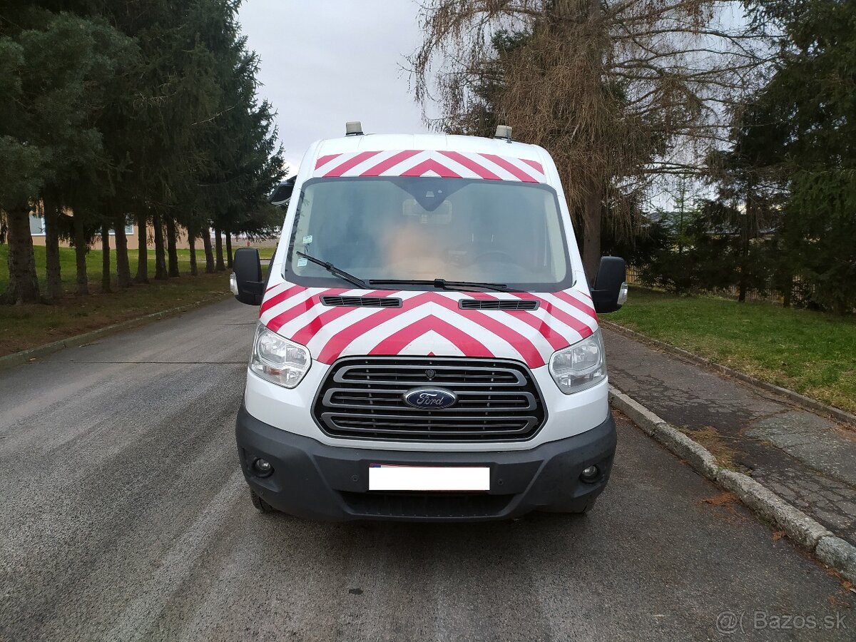 Pojízdná dílna s vestavbou Ford Transit 155PS